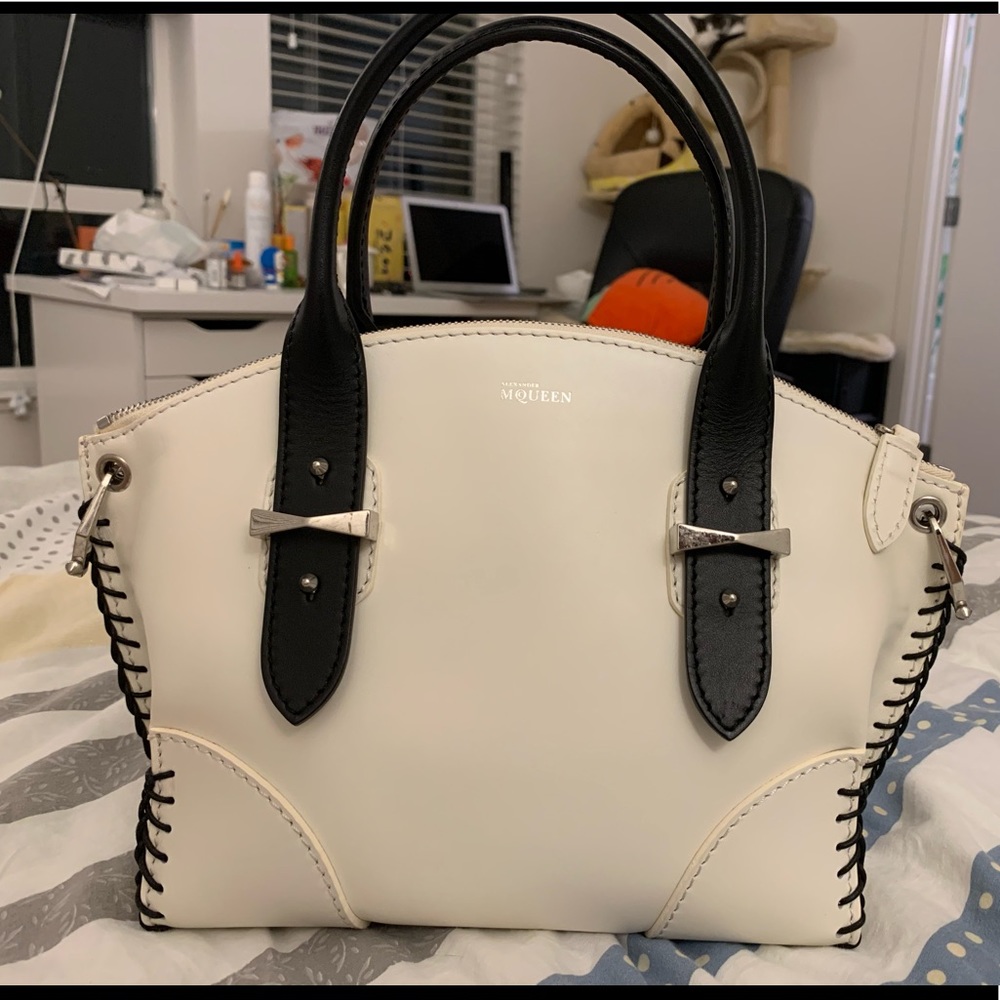 Alexander Macqueen legend bag